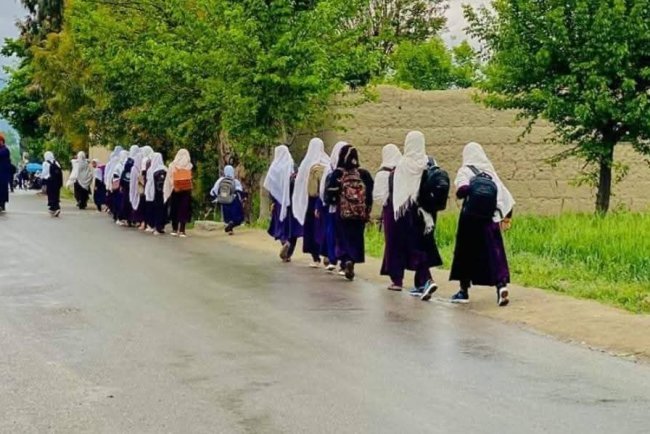 نقش مشارکت زنان در پیشرفت و توسعه افغانستان